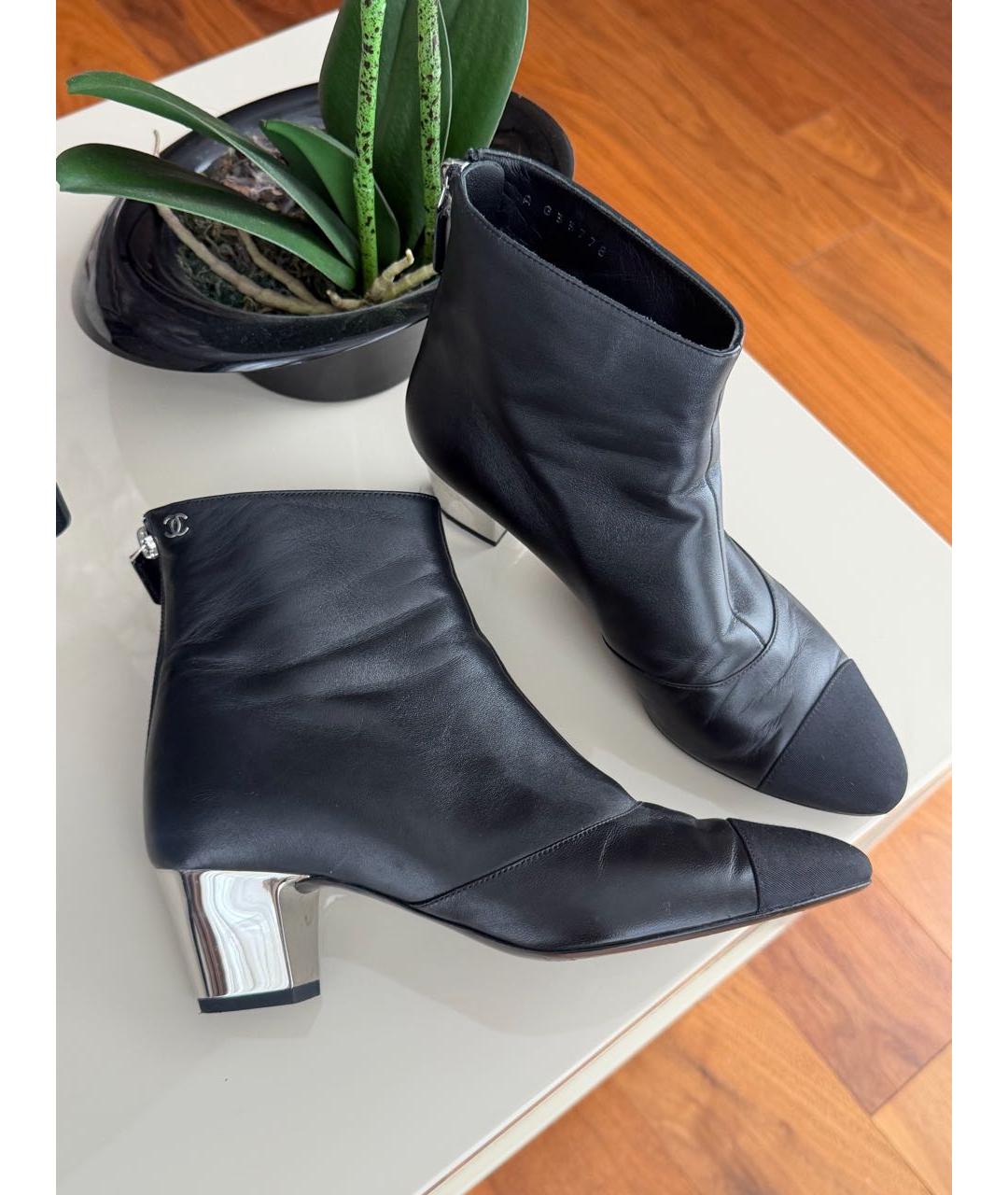 CHANEL Черные кожаные ботильоны, фото 2