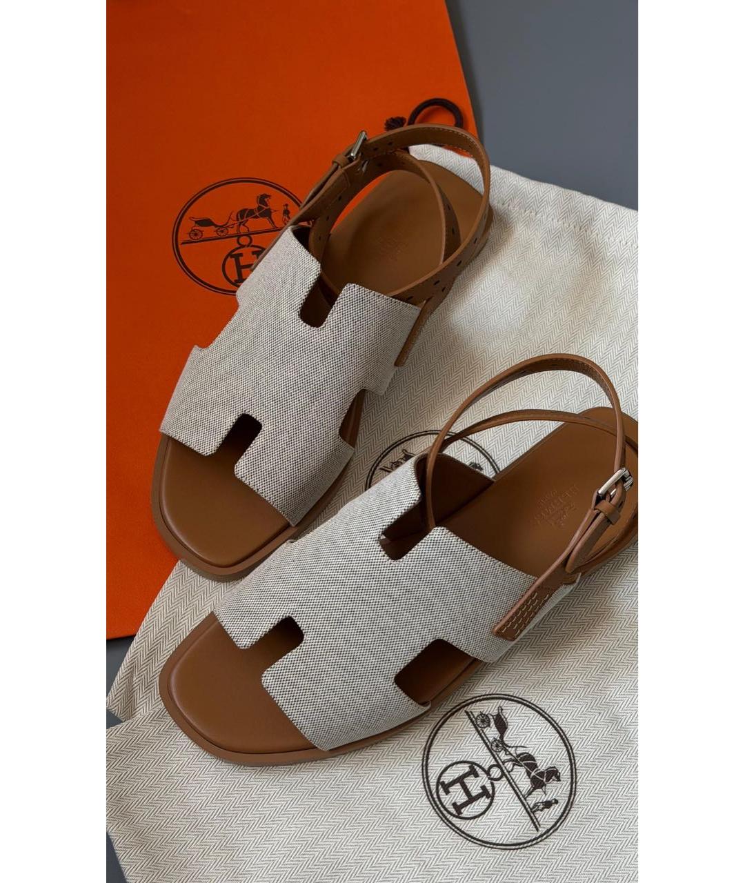 HERMES Бежевые текстильные сандалии, фото 2