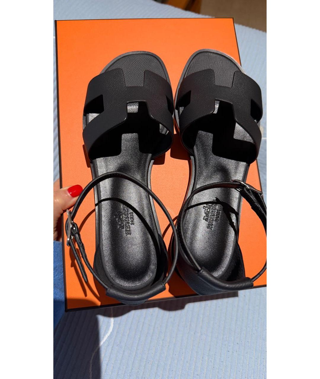 HERMES Черные кожаные сандалии, фото 3