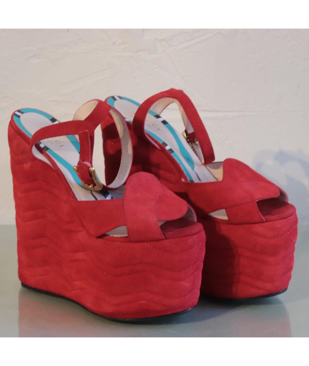 GUCCI Красные замшевые босоножки, фото 2
