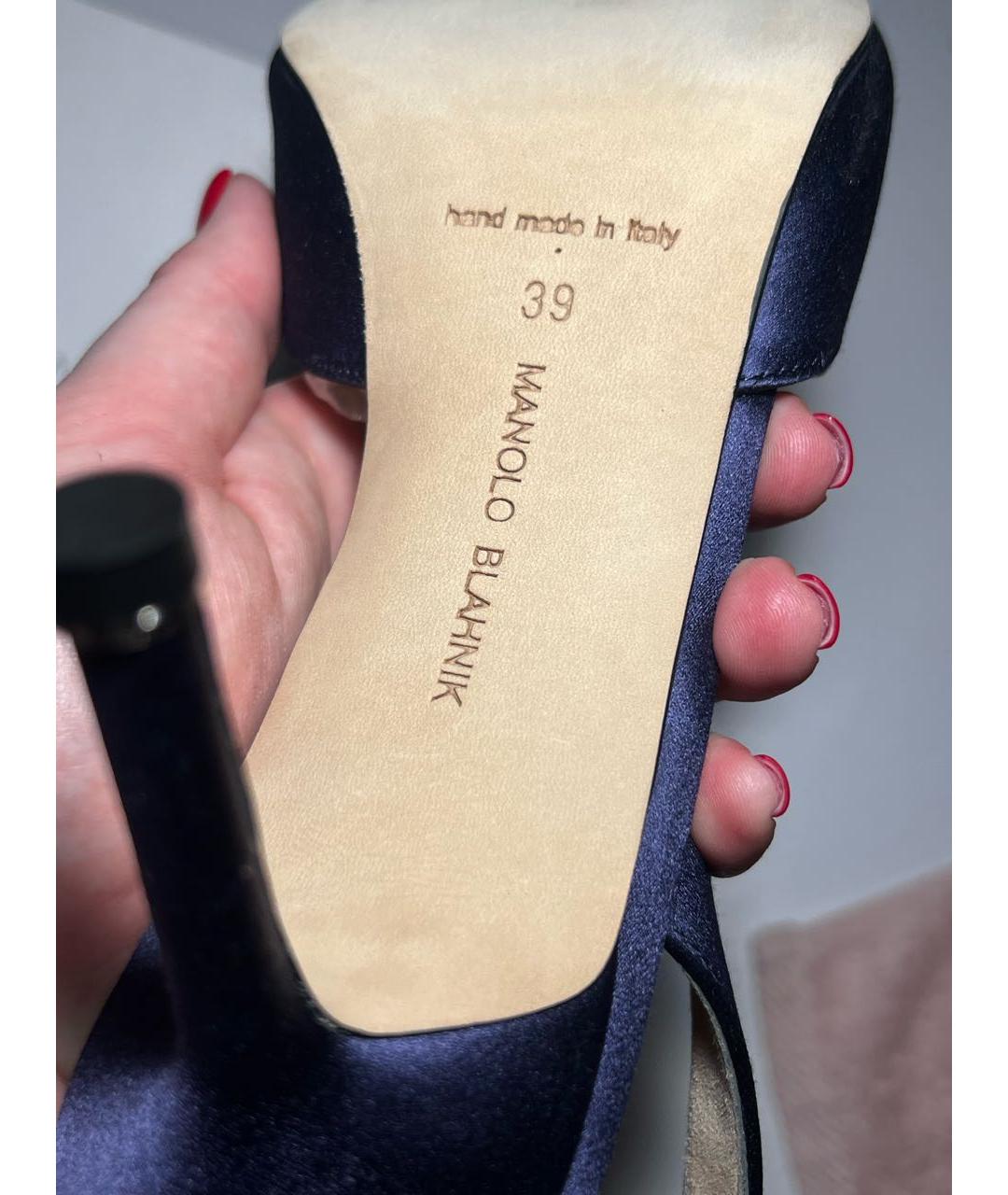 MANOLO BLAHNIK Темно-синие текстильные туфли, фото 5