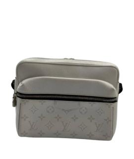 LOUIS VUITTON Сумка на плечо