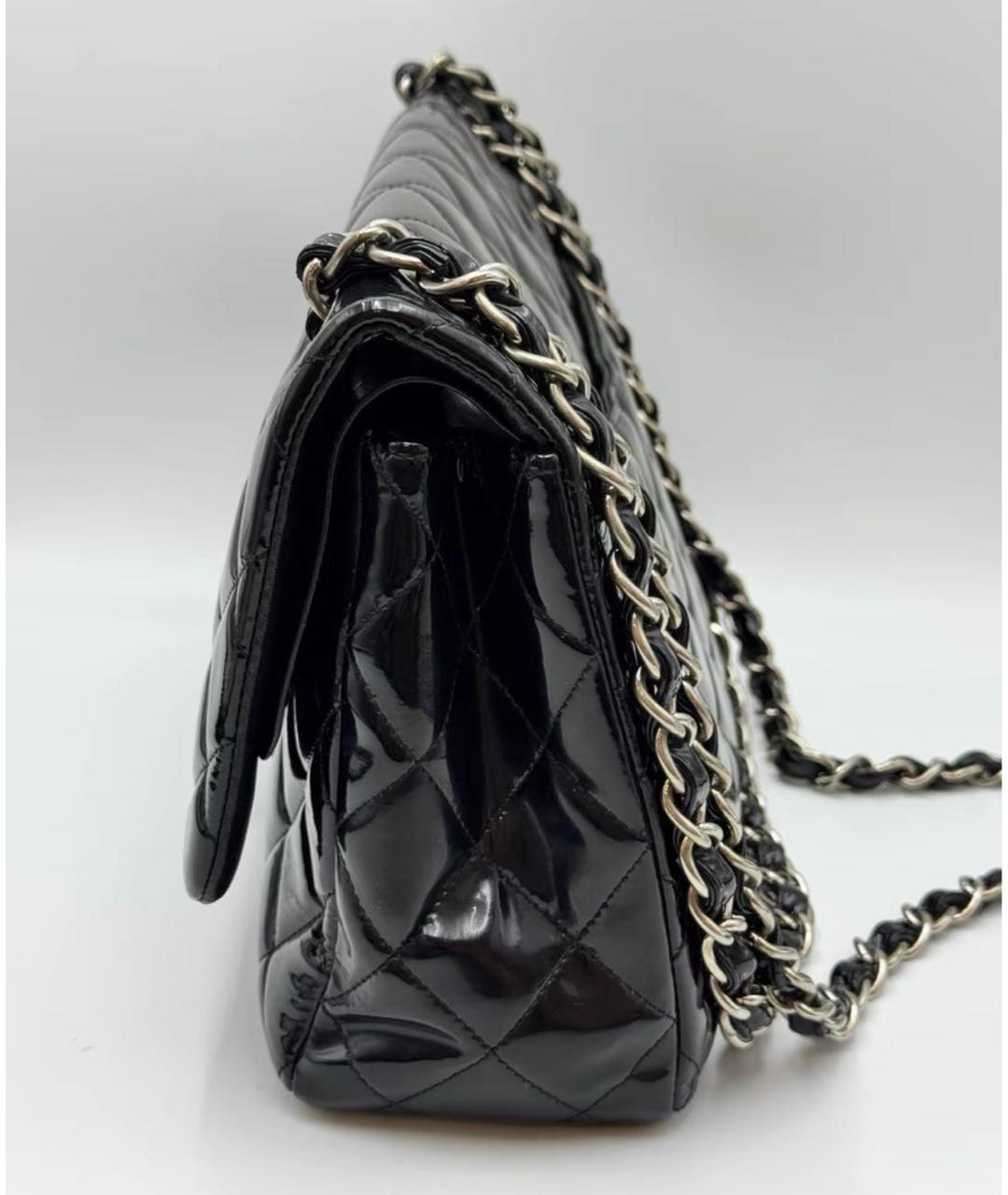 CHANEL Черная сумка через плечо из лакированной кожи, фото 3