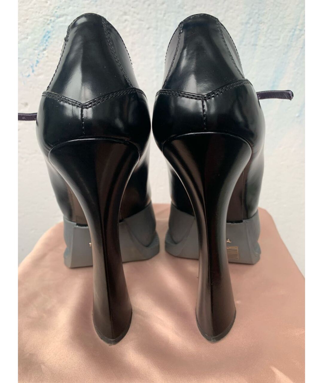 PRADA Черные туфли из лакированной кожи, фото 4