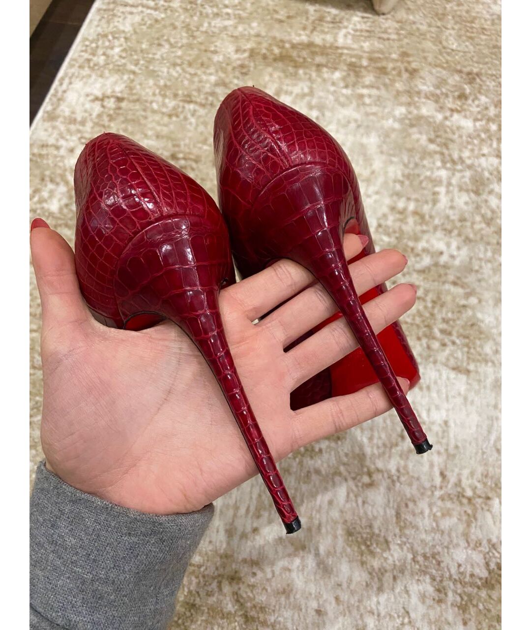 CHRISTIAN LOUBOUTIN Красные туфли из экзотической кожи, фото 3
