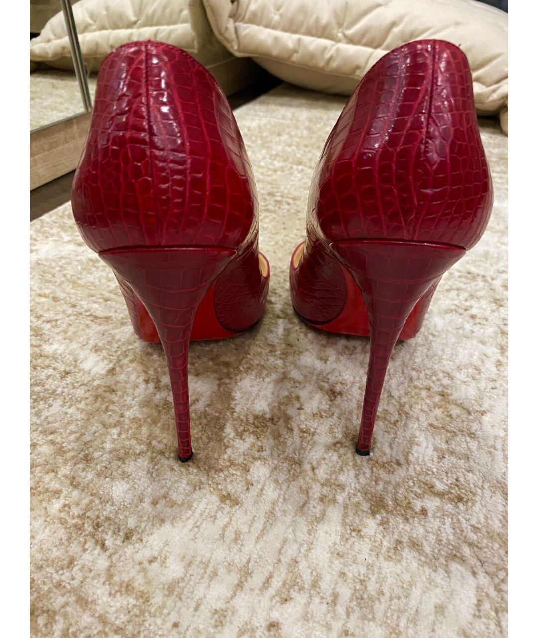 CHRISTIAN LOUBOUTIN Красные туфли из экзотической кожи, фото 7