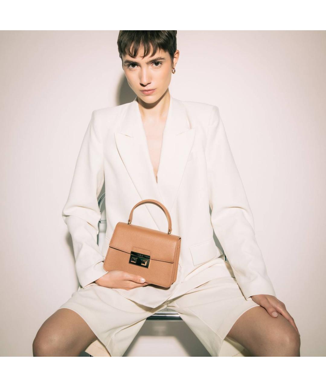 FURLA Коричневая кожаная сумка с короткими ручками, фото 2