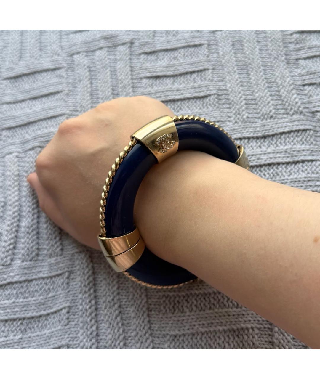 CHANEL Темно-синий пластиковый браслет, фото 7