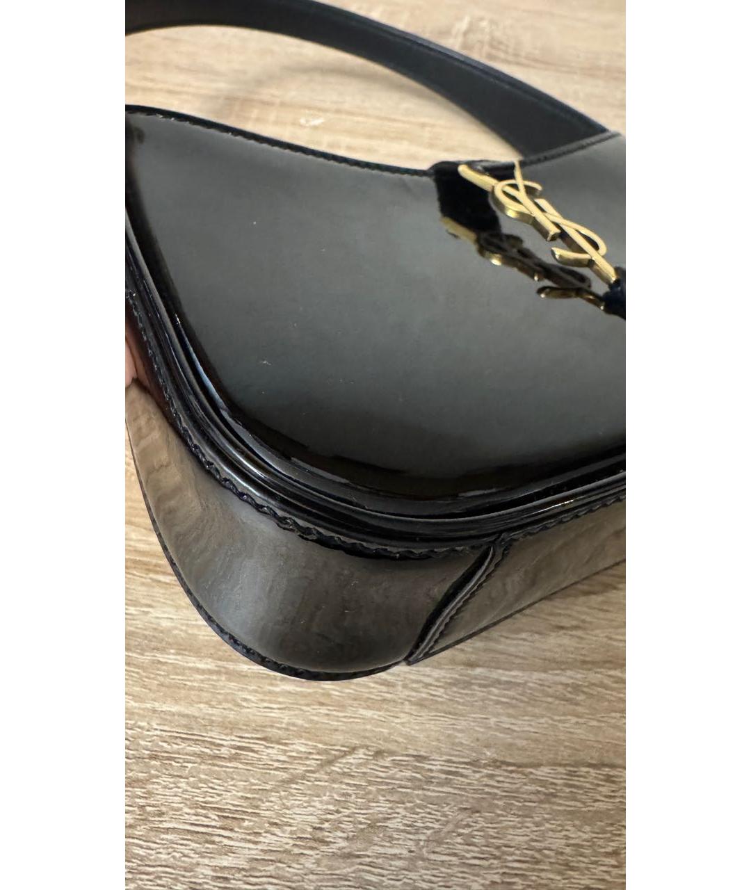 SAINT LAURENT Черная сумка через плечо из лакированной кожи, фото 4