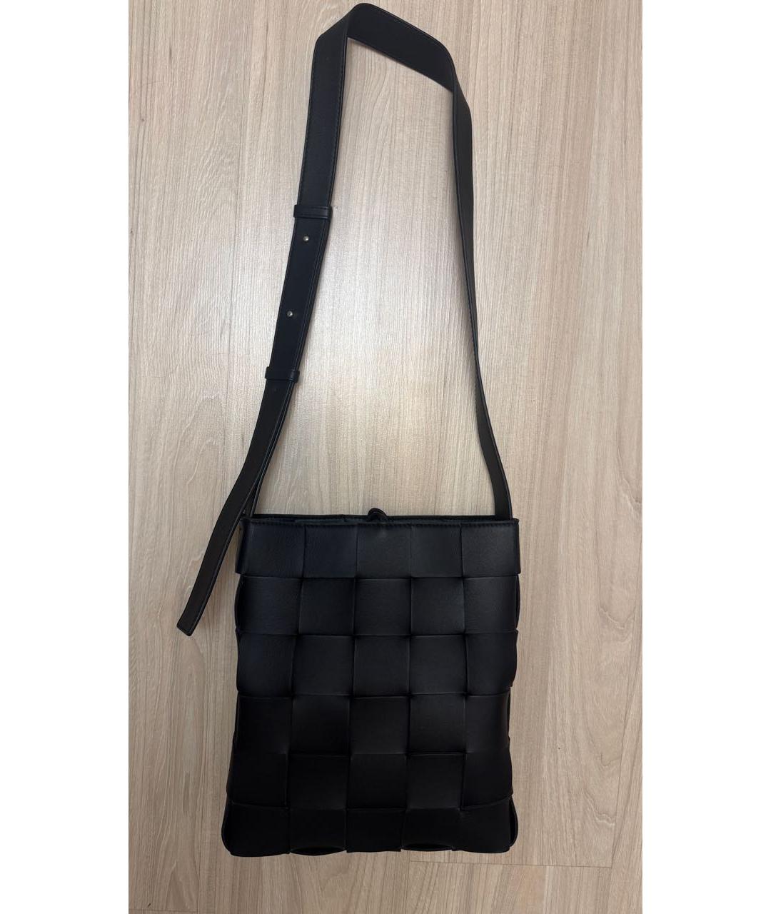 BOTTEGA VENETA Черная кожаная сумка через плечо, фото 2