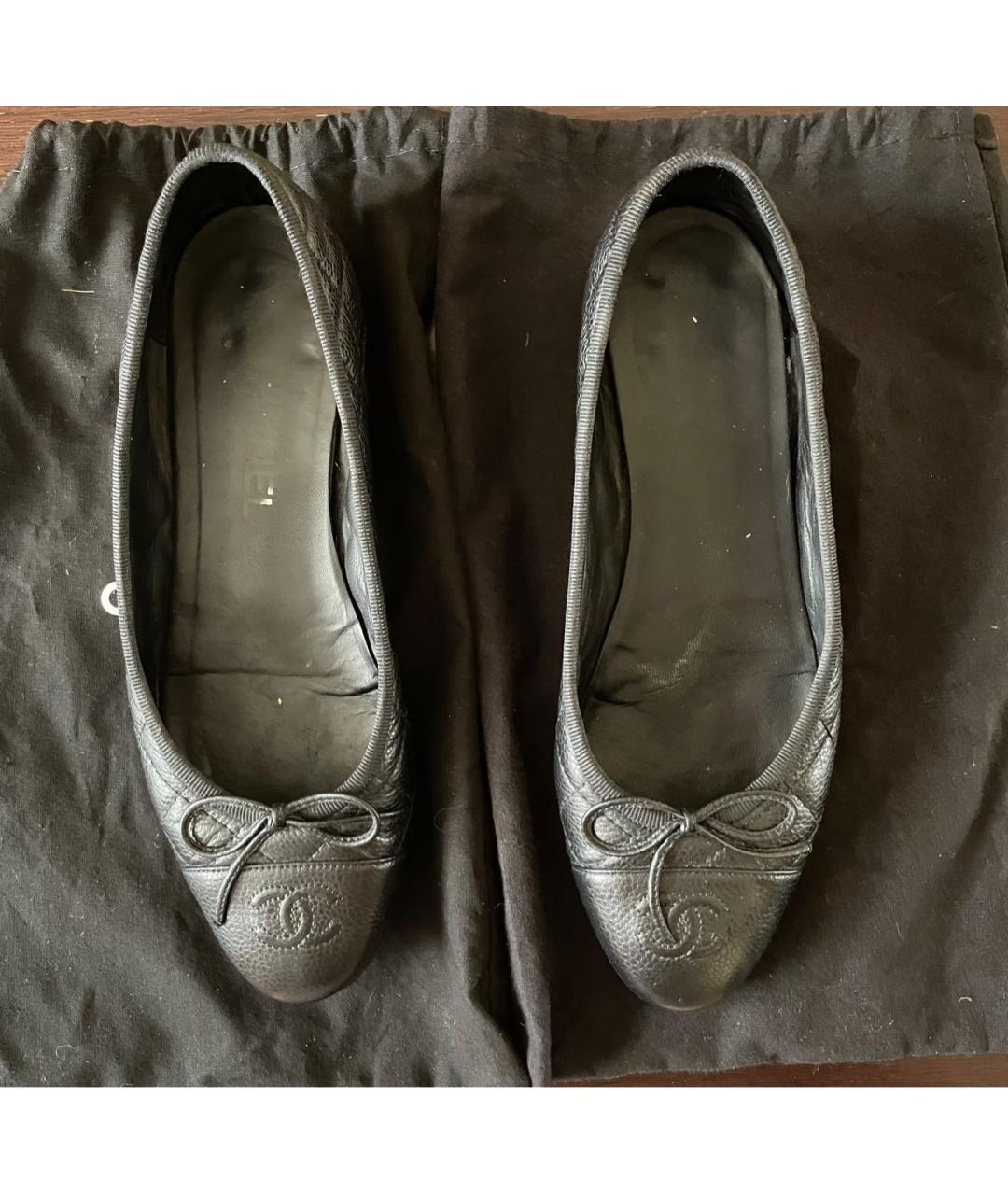 CHANEL Черные кожаные балетки, фото 2