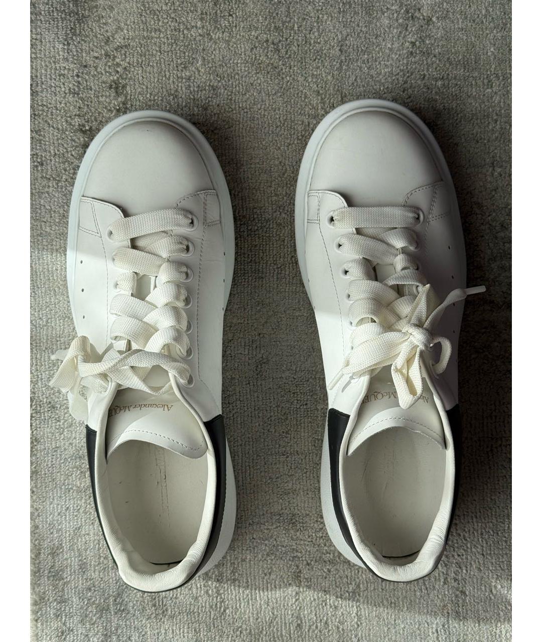 ALEXANDER MCQUEEN Белые кожаные низкие кроссовки / кеды, фото 3