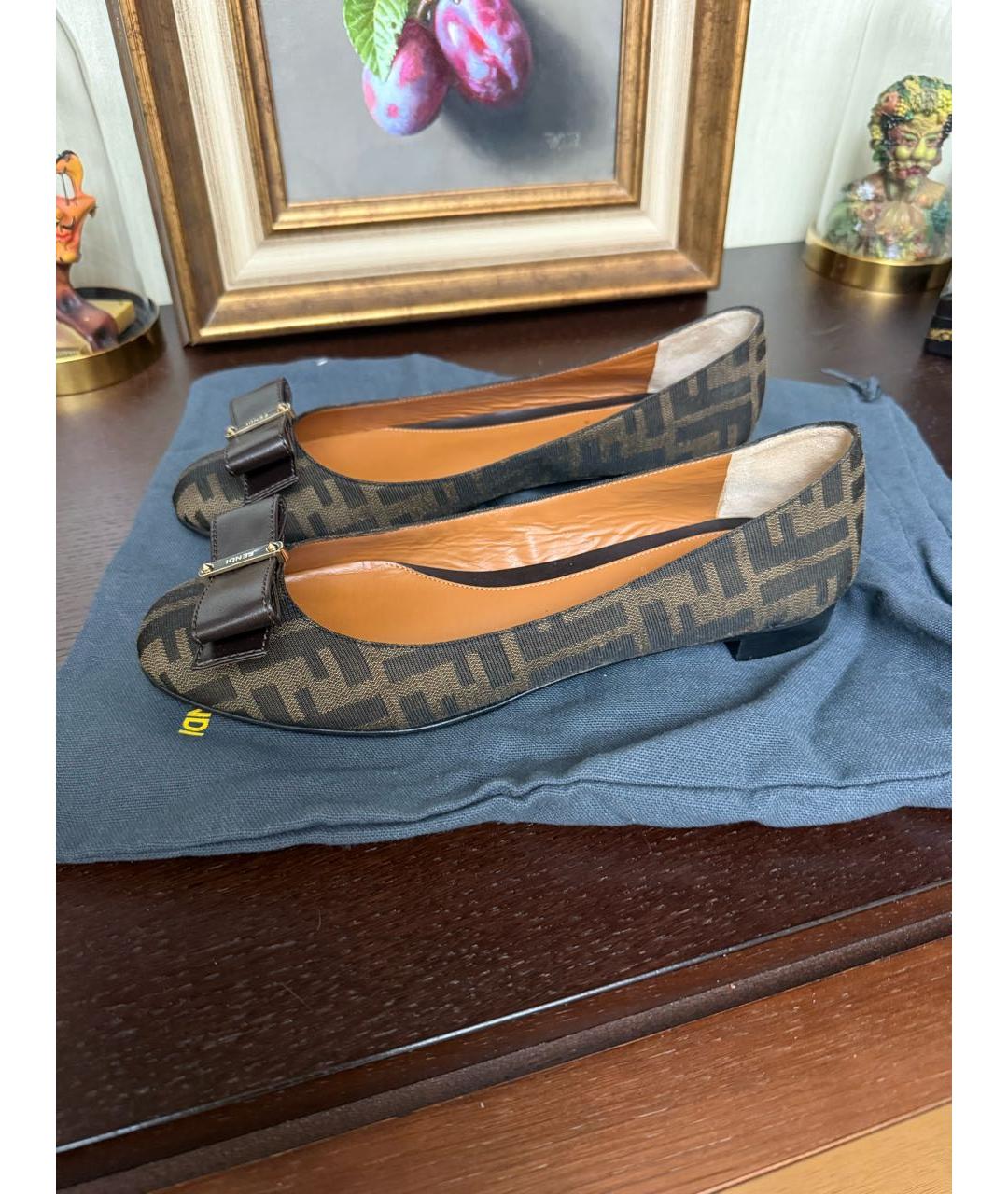 FENDI Коричневые балетки, фото 2