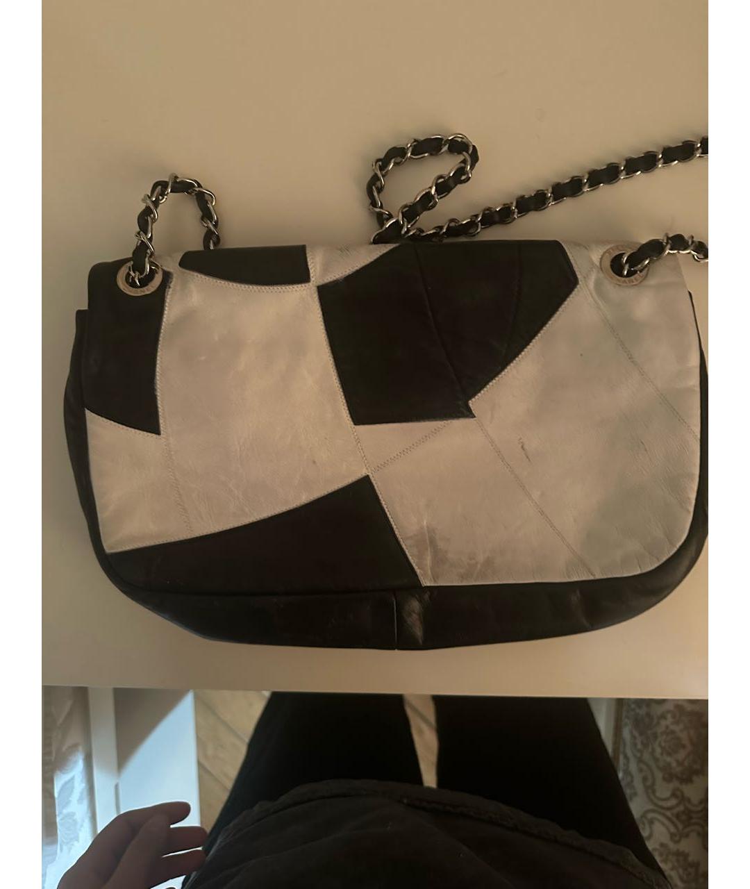 CHANEL Белая кожаная сумка через плечо, фото 2