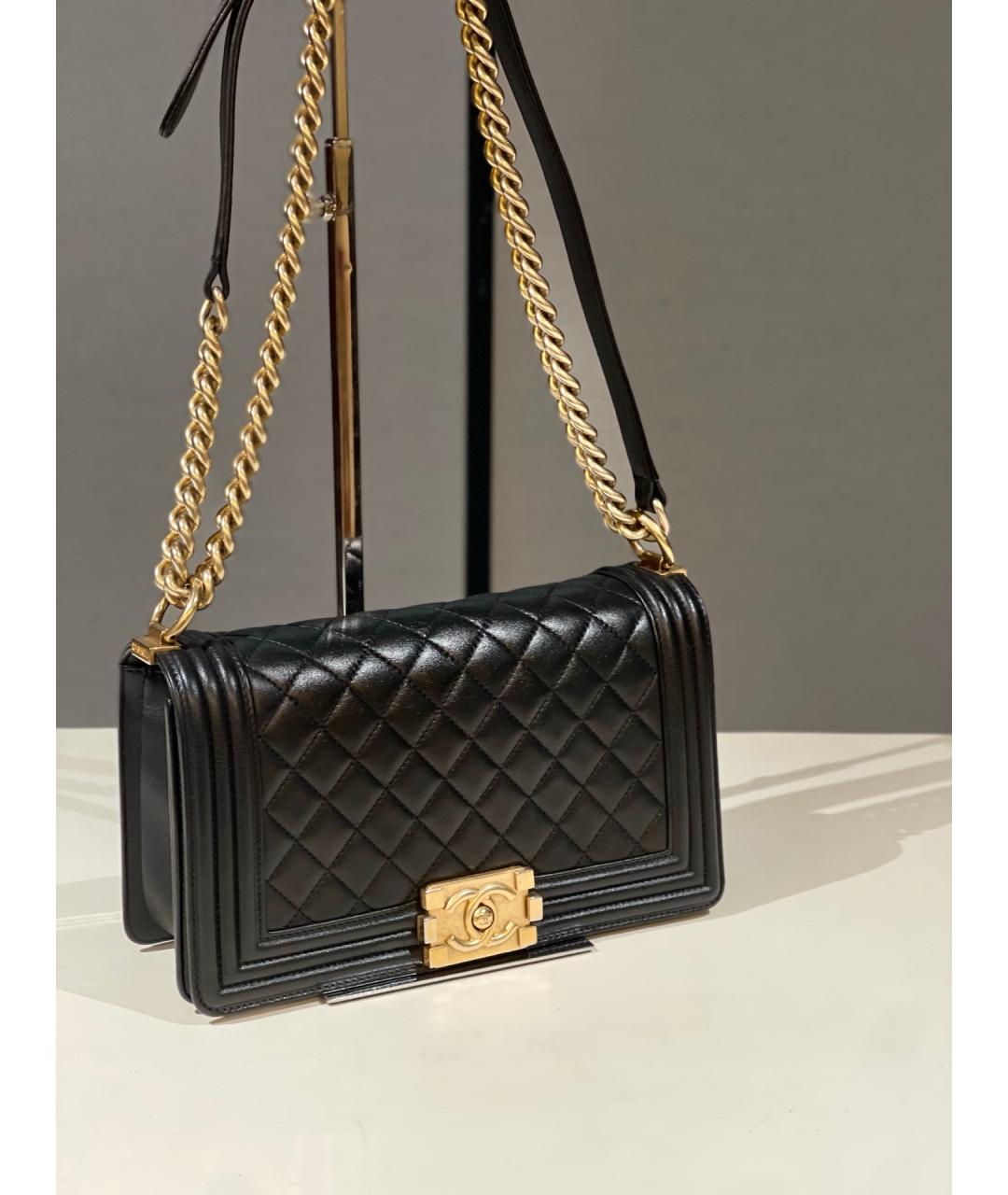 CHANEL Черная кожаная сумка через плечо, фото 2