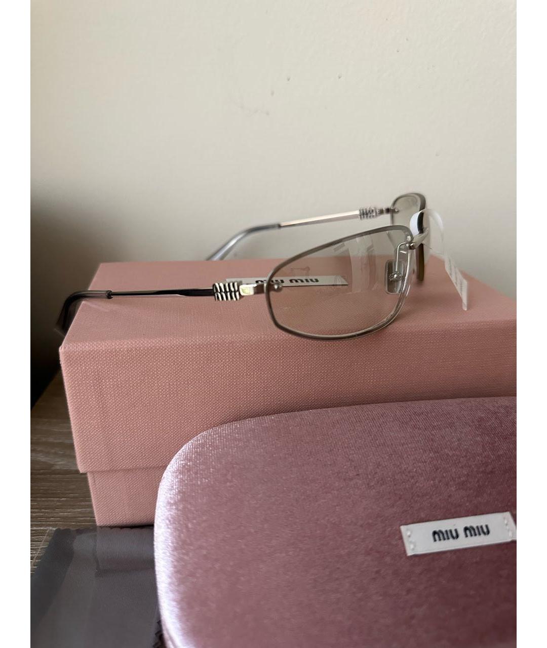 MIU MIU Серебряные металлические солнцезащитные очки, фото 2