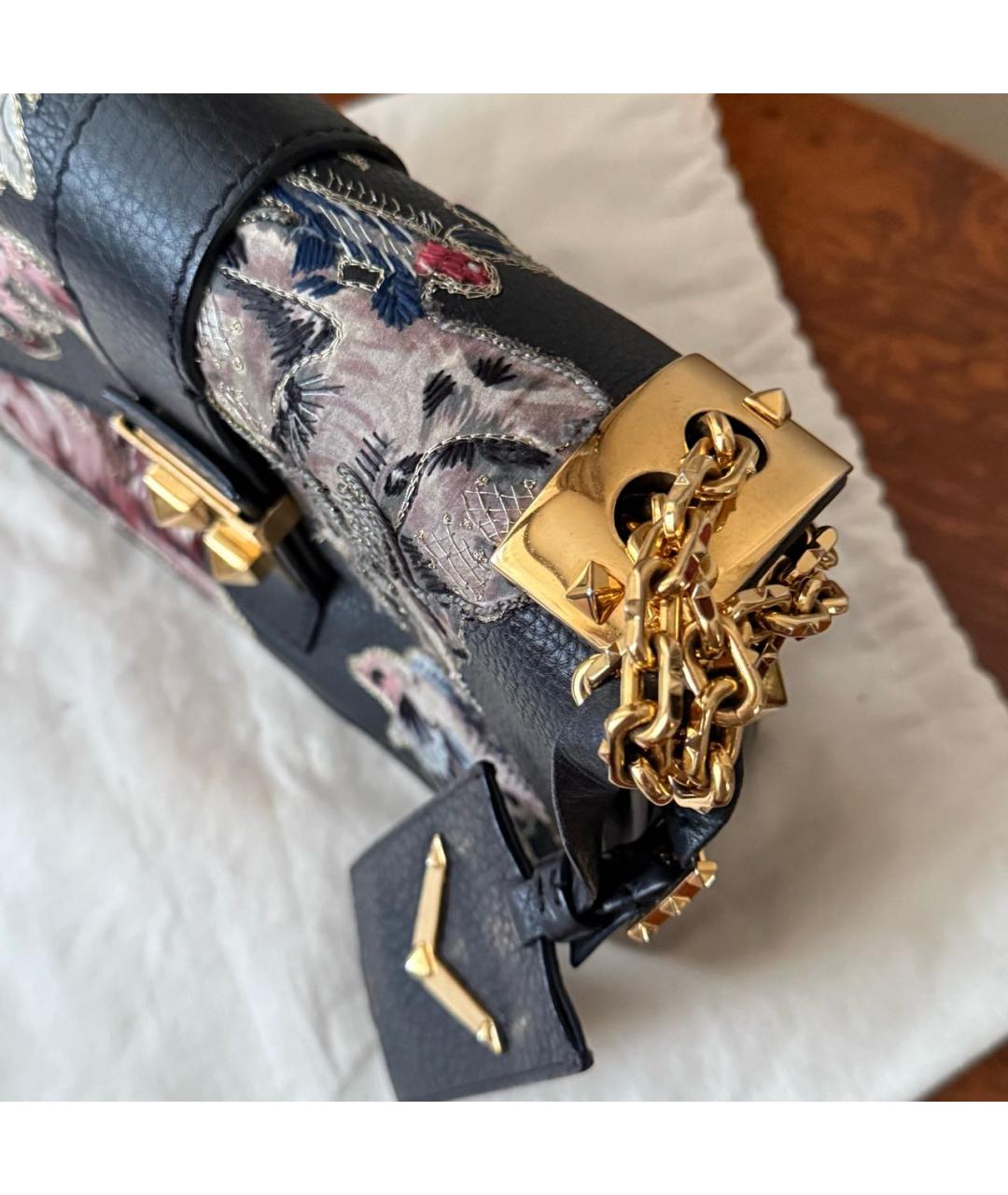 VALENTINO Черная кожаная сумка через плечо, фото 2