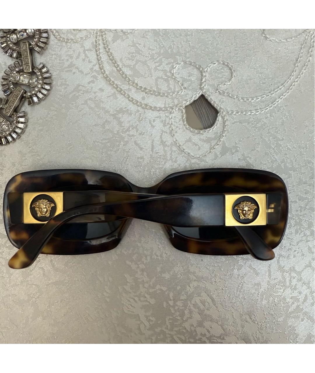 VERSACE Коричневые пластиковые солнцезащитные очки, фото 3