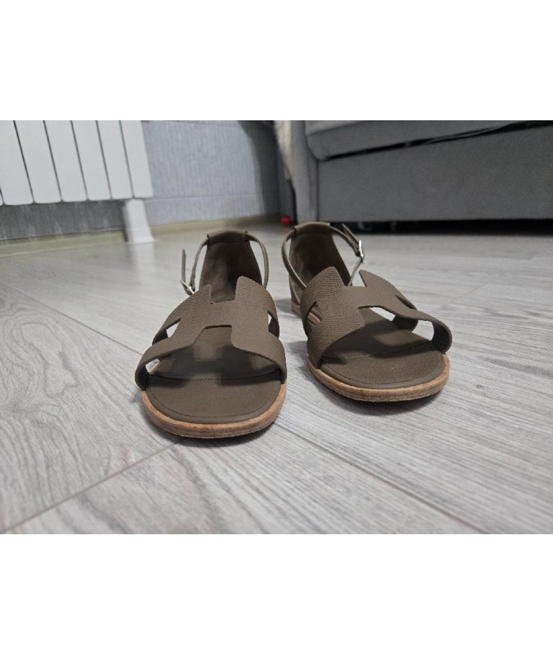 HERMES Бежевые кожаные сандалии, фото 6