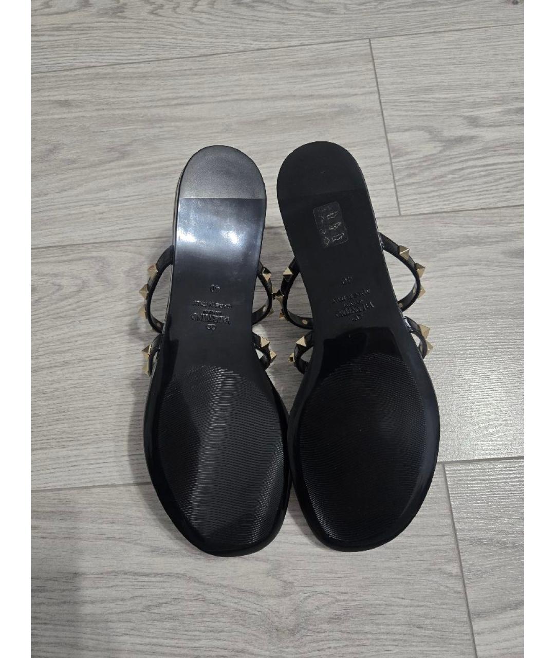 VALENTINO Черные резиновые шлепанцы, фото 5