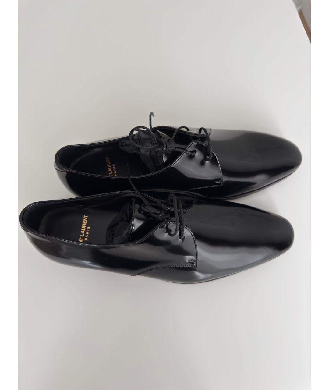 SAINT LAURENT Черные низкие ботинки из лакированной кожи, фото 2