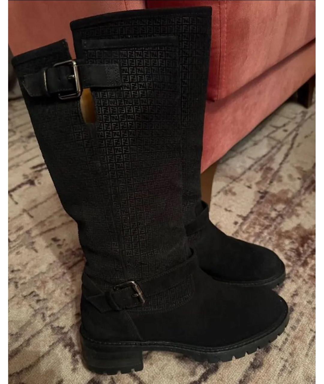 FENDI Черные замшевые сапоги, фото 3
