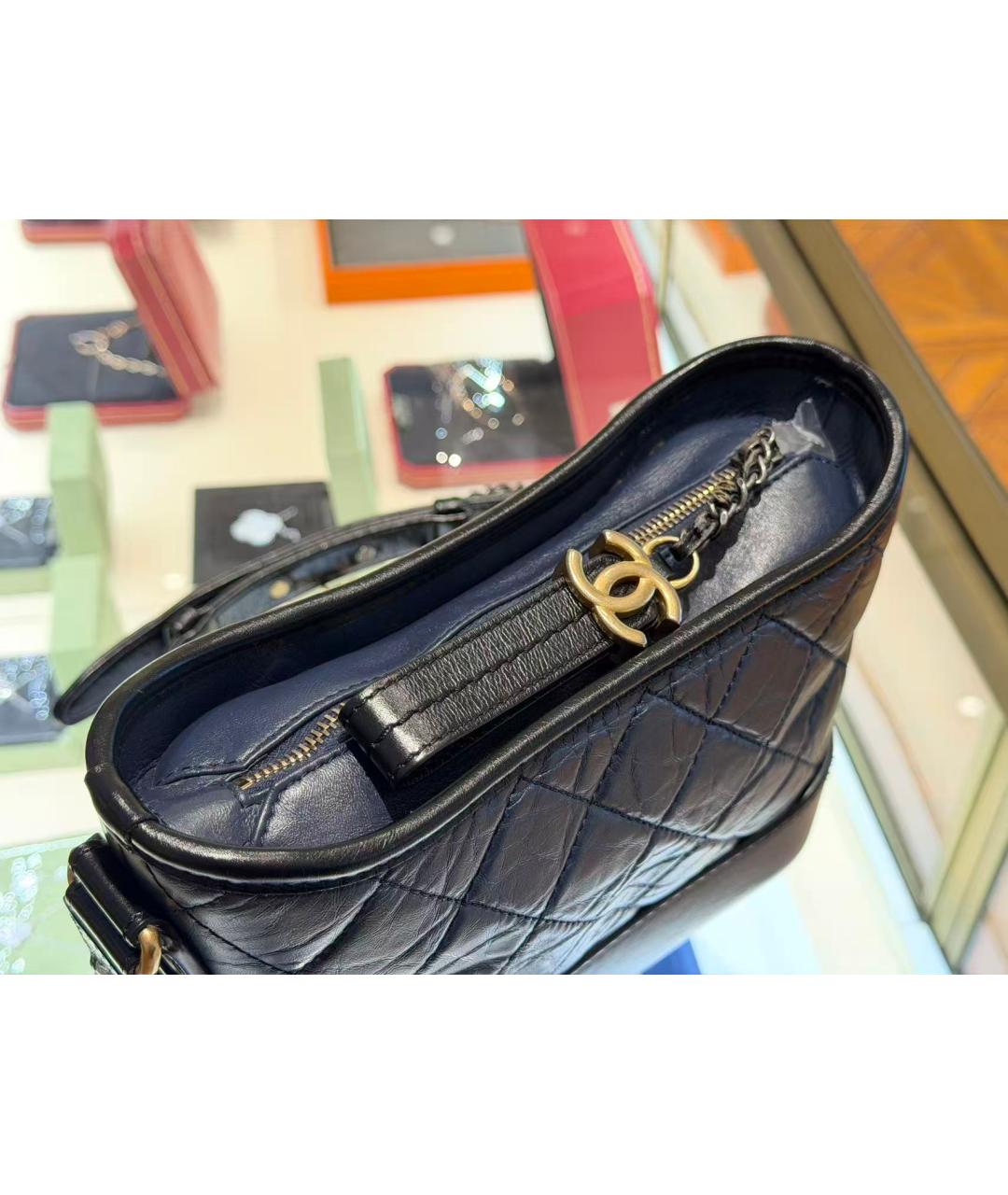 CHANEL Темно-синяя кожаная сумка через плечо, фото 4