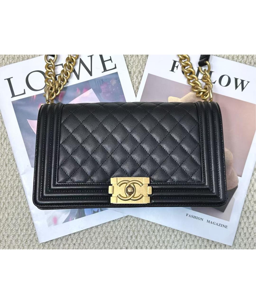 CHANEL Черная кожаная сумка через плечо, фото 2