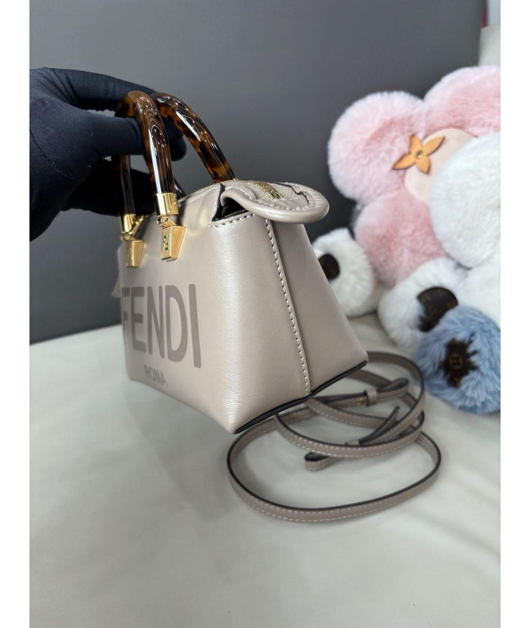 FENDI Серая кожаная сумка с короткими ручками, фото 3