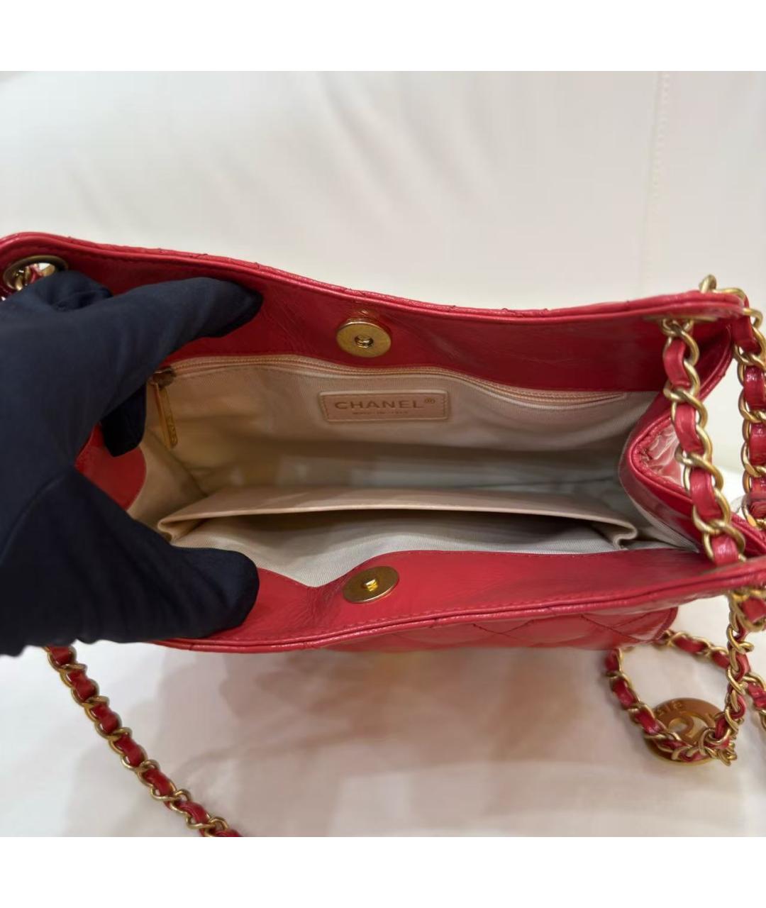 CHANEL Красная сумка через плечо из лакированной кожи, фото 6