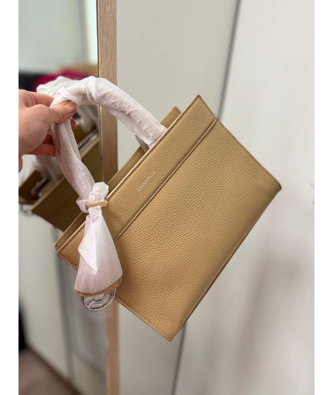 COCCINELLE Бежевая кожаная сумка тоут, фото 2