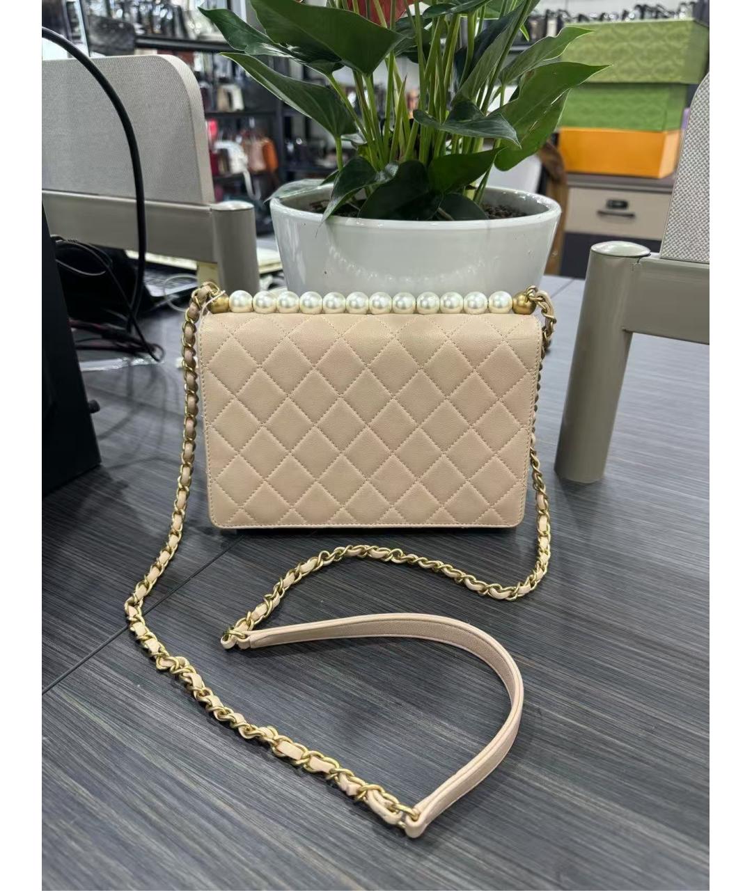CHANEL Бежевая кожаная сумка через плечо, фото 4