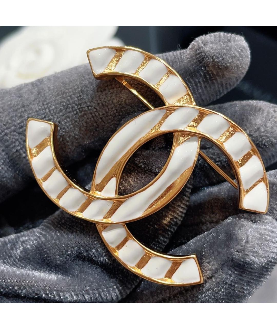 CHANEL Белая брошь, фото 4
