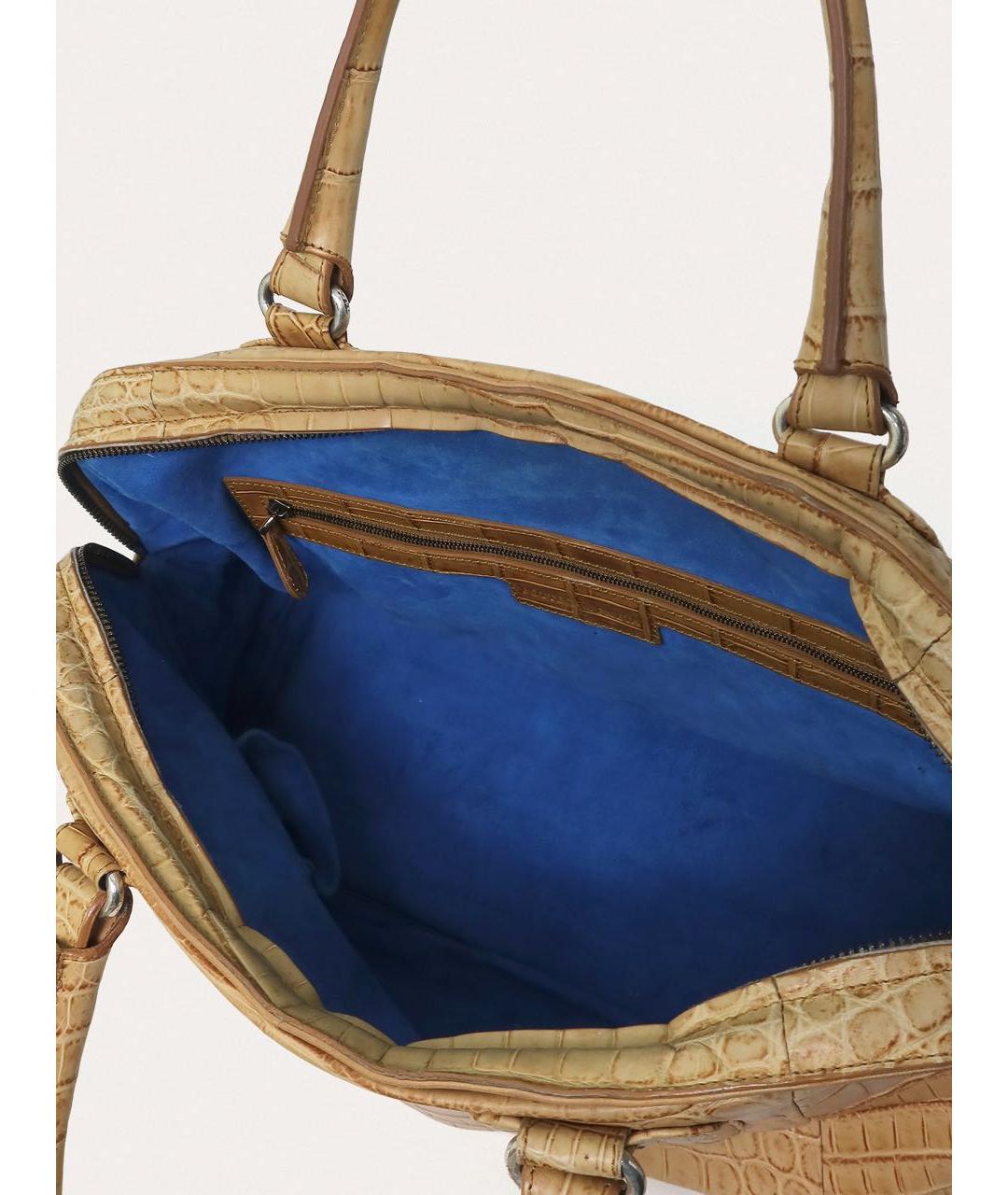 BOTTEGA VENETA Бежевая сумка с короткими ручками из экзотической кожи, фото 4