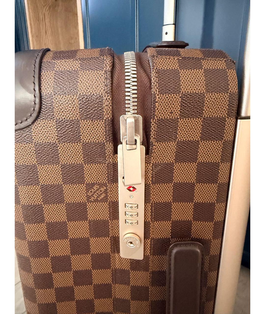 LOUIS VUITTON Коричневый чемодан, фото 8