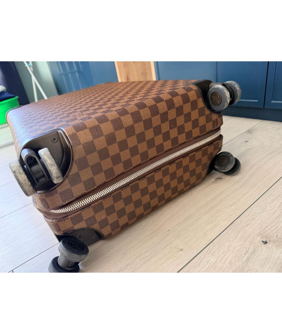 LOUIS VUITTON Коричневый чемодан, фото 3