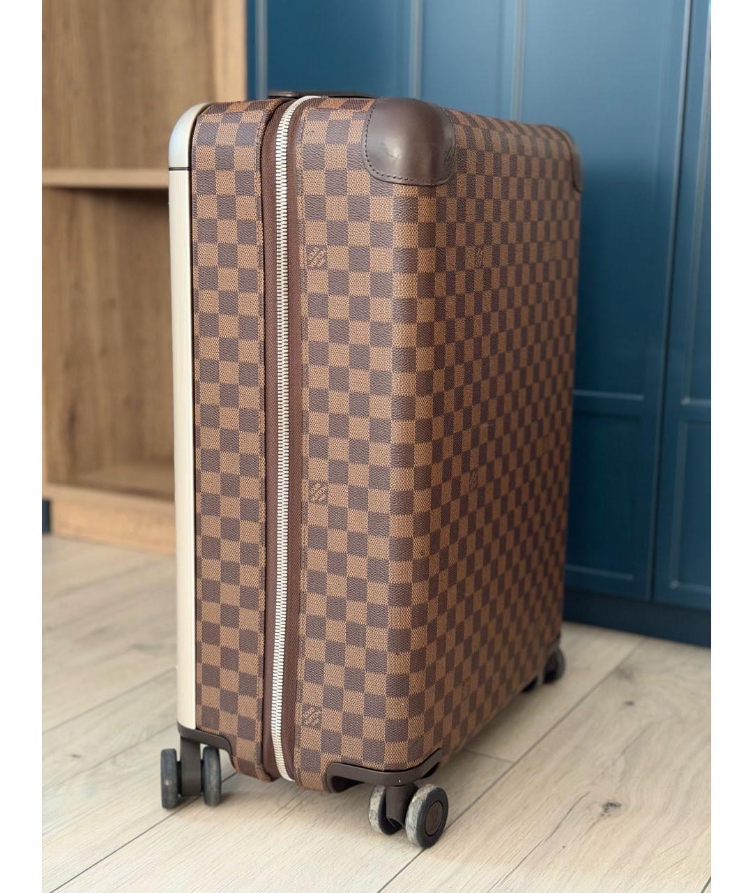 LOUIS VUITTON Коричневый чемодан, фото 5