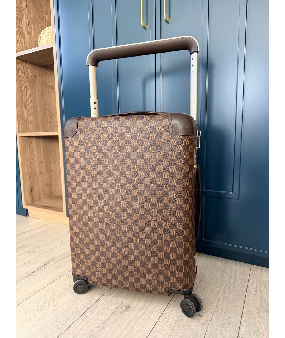 LOUIS VUITTON Коричневый чемодан, фото 9