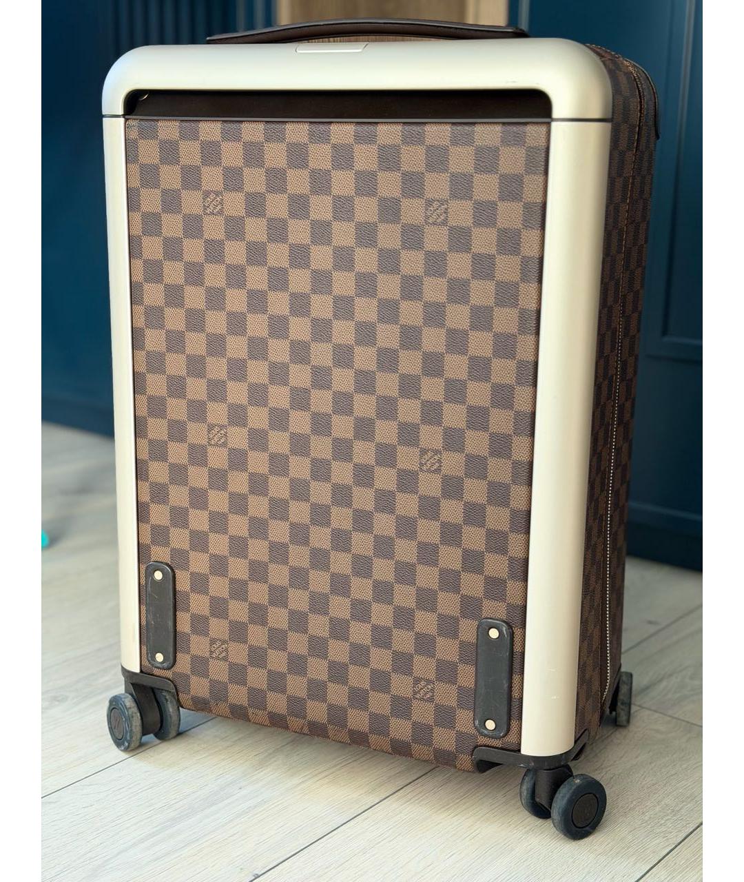 LOUIS VUITTON Коричневый чемодан, фото 6