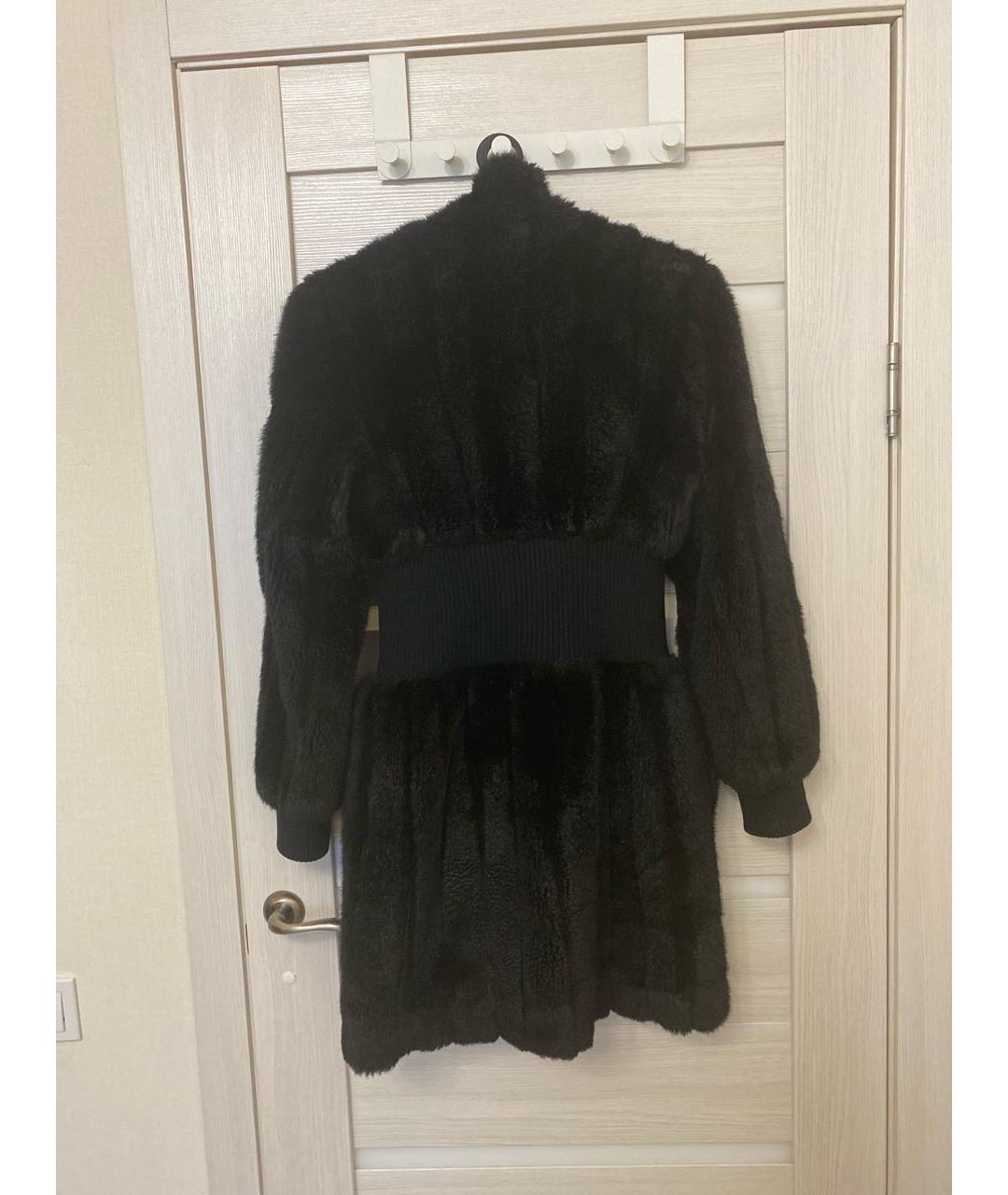 EMPORIO ARMANI Черная меховая шуба, фото 2