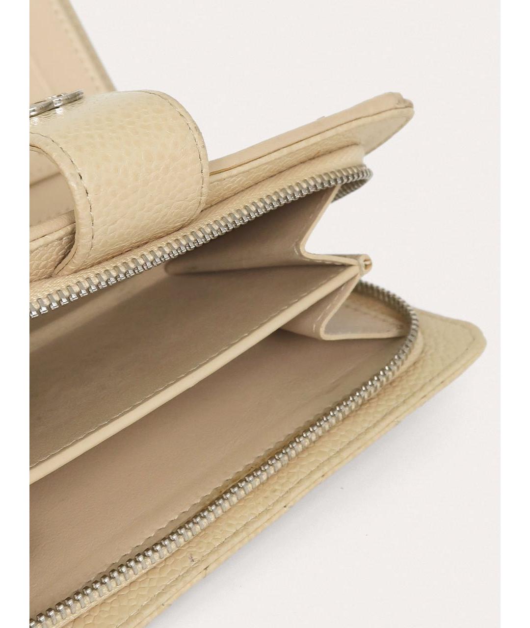 CHANEL Бежевый кожаный кошелек, фото 4