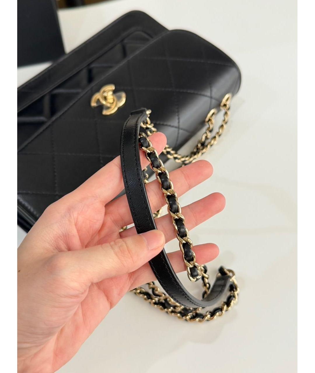 CHANEL Черная кожаная сумка через плечо, фото 7