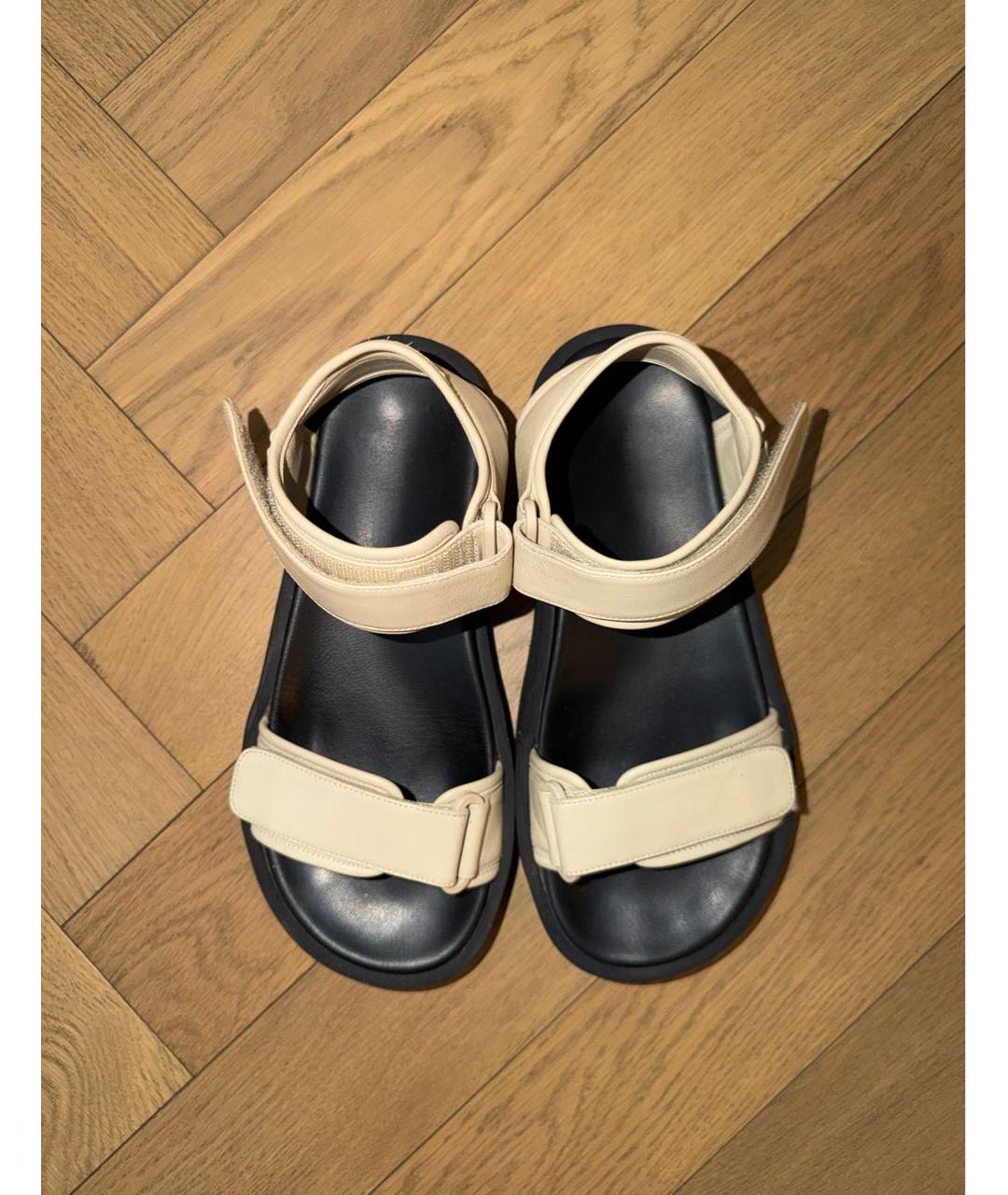 THE ROW Бежевые кожаные сандалии, фото 3