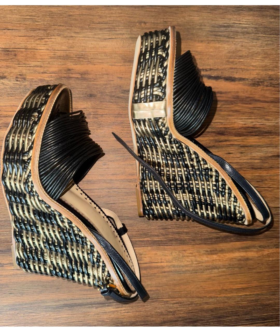 MOSCHINO Черные кожаные босоножки, фото 4