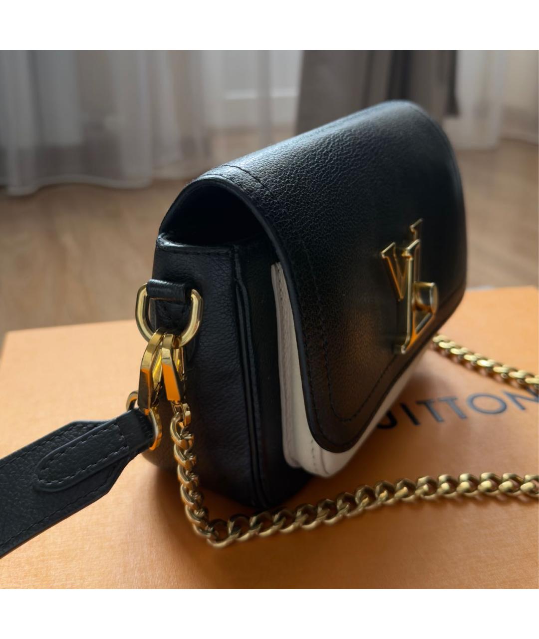 LOUIS VUITTON Черная кожаная сумка с короткими ручками, фото 2