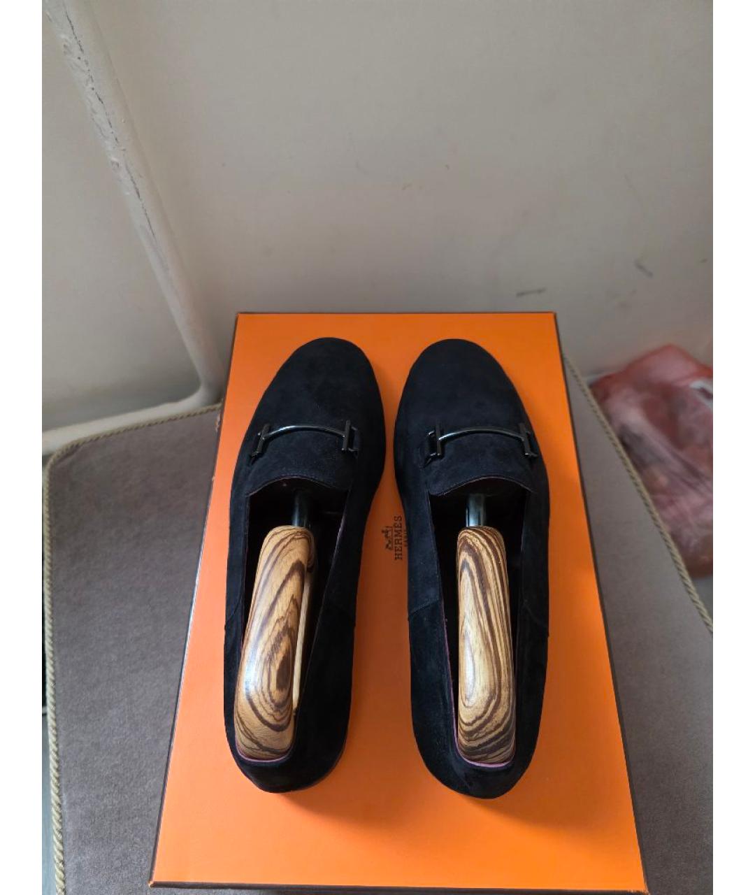 HERMES Черные замшевые лоферы, фото 3