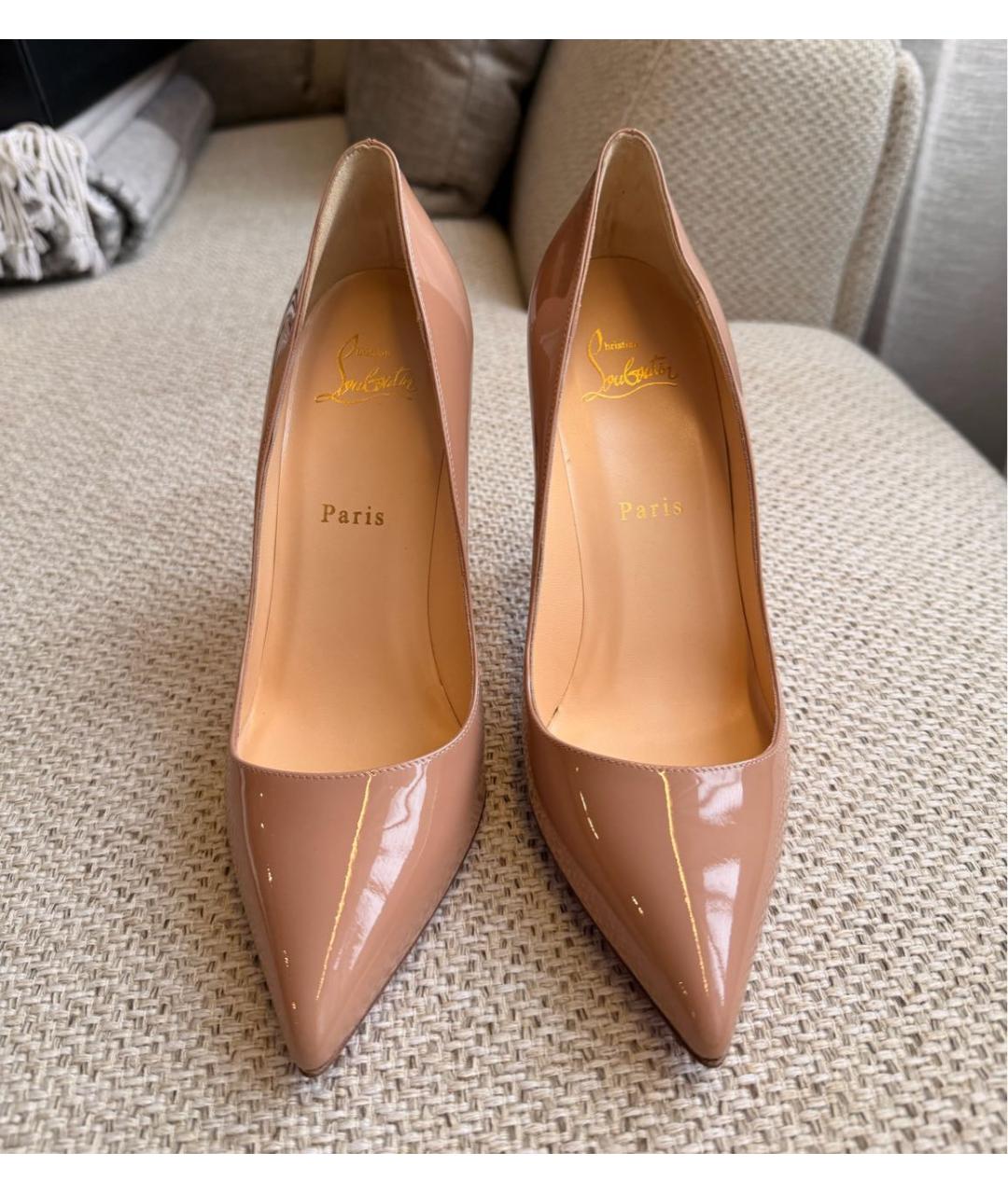 CHRISTIAN LOUBOUTIN Бежевые туфли из лакированной кожи, фото 2