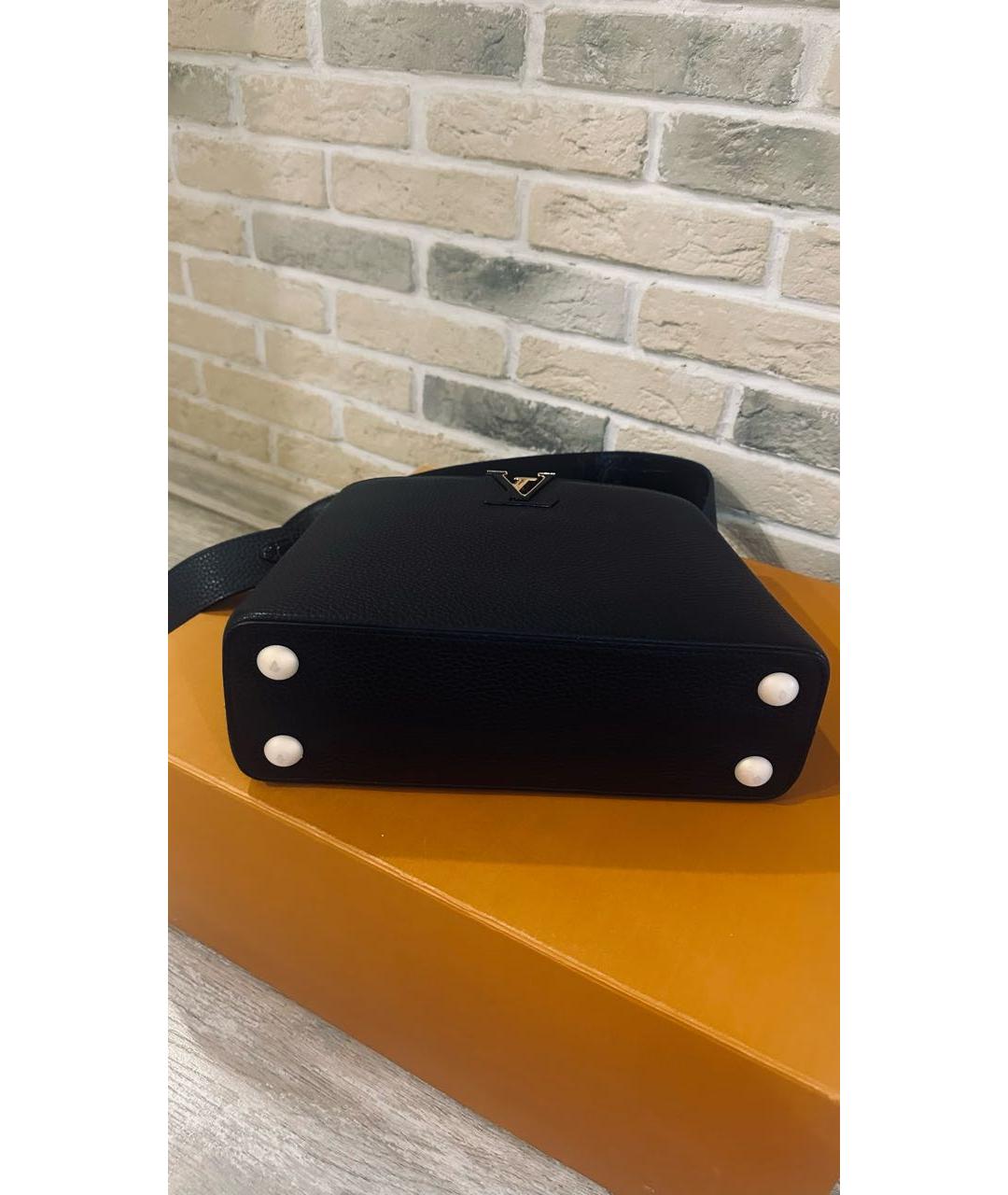 LOUIS VUITTON Черная кожаная сумка с короткими ручками, фото 4