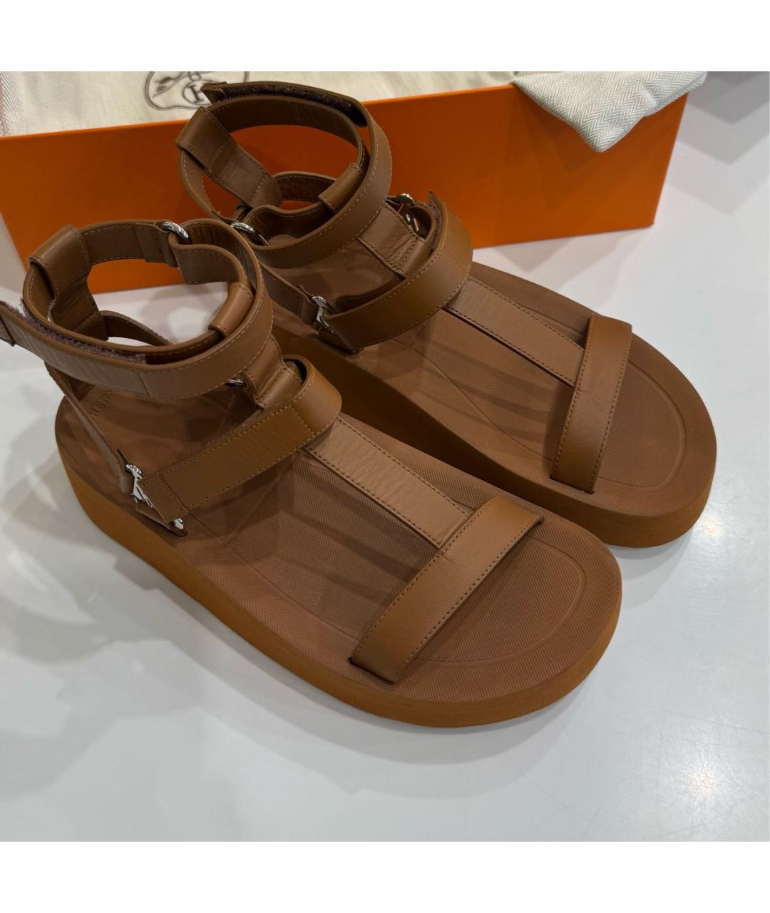 HERMES Коричневые кожаные сандалии, фото 2