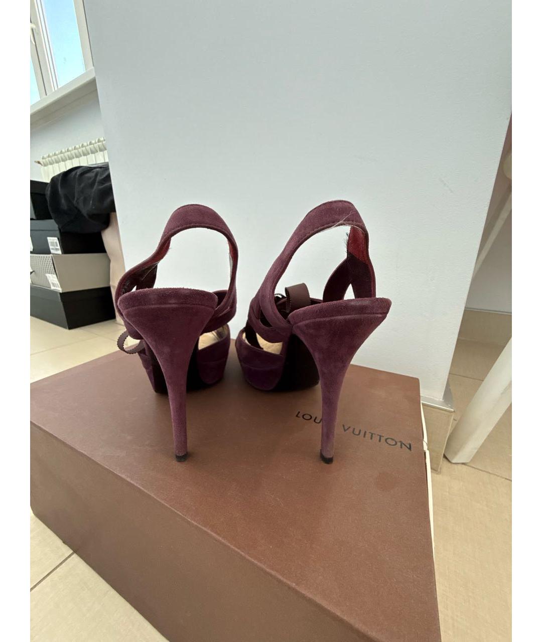 LOUIS VUITTON Фиолетовые замшевые босоножки, фото 4